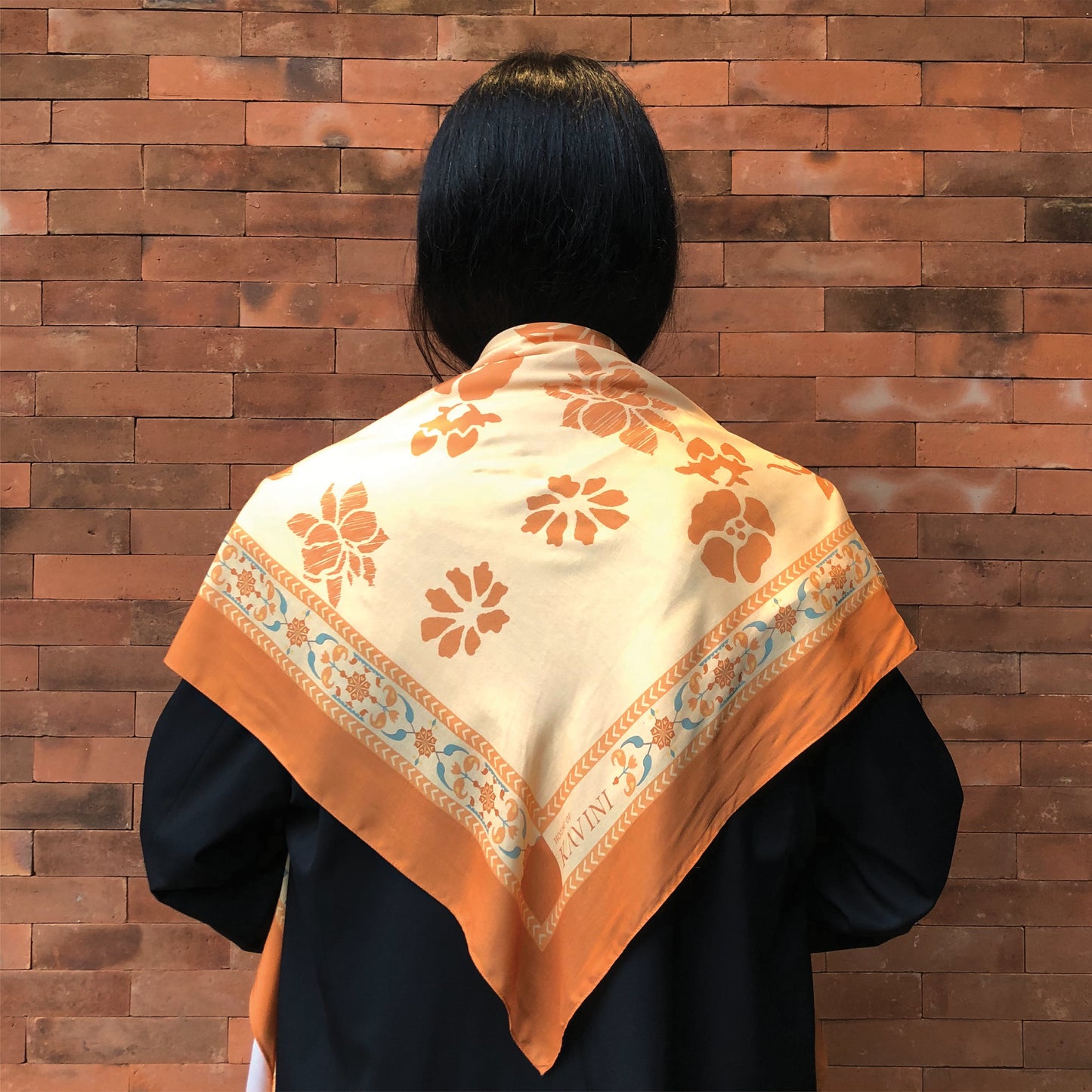 Amber Chronicle Scarf