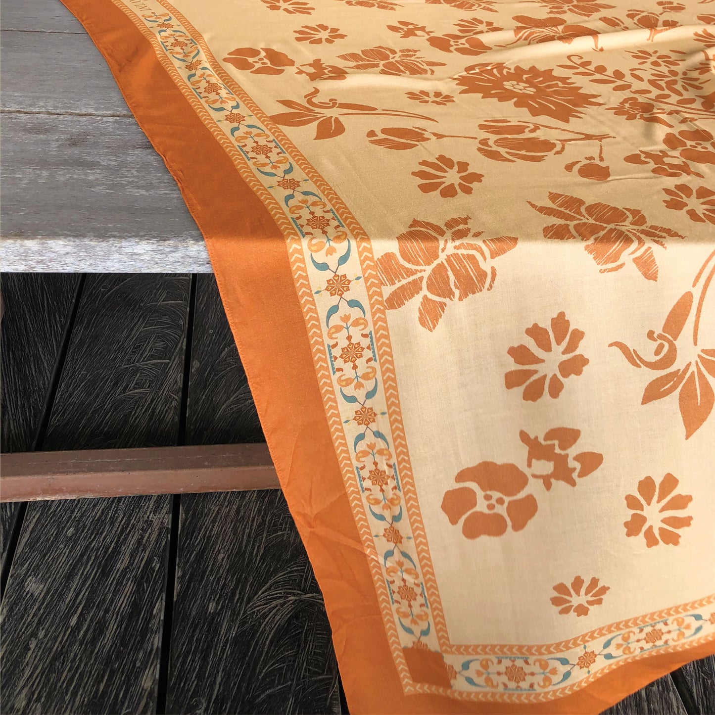 Amber Chronicle Scarf